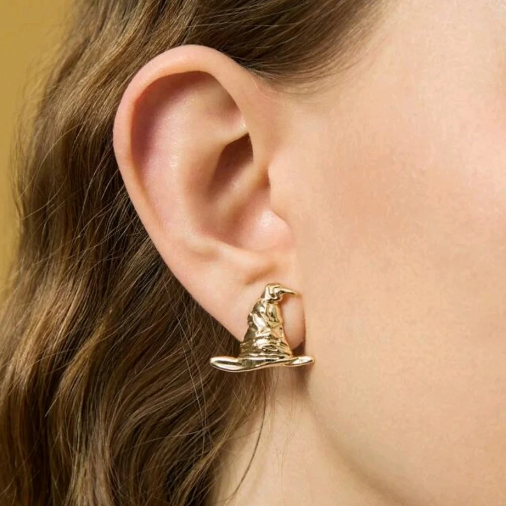 14K Gold Harry Potter Gold Wizard Hogwarts Magic Sorting Hat Stud Women Earrings